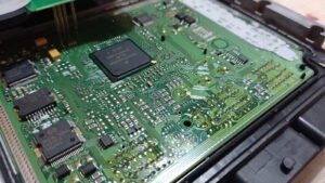 Mercedes_engine_ecu_BDM