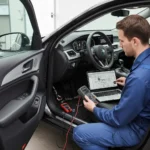 Dijagnosticiranje i popravak problema memorije sjedala pri online kupovini autodijelova; prikaz sjedala, alata i dijelova za popravak.